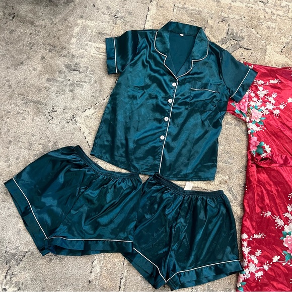 5 PC Satin Pajama Lot Robe Top Shorts Pants Sz S Peacock Hunter Green Wine Red - Picture 7 of 16
